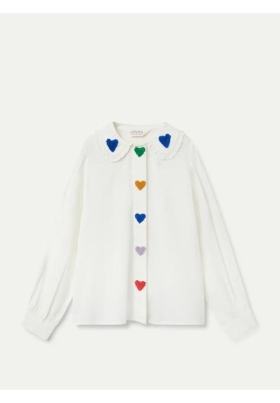 CAMISA CON BORDADOS DE CORAZONES