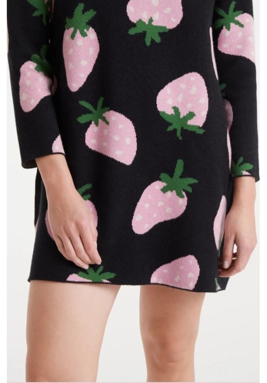 VESTIDO ESTAMPADO FRESAS