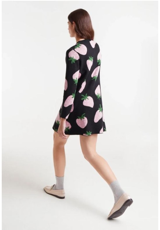 VESTIDO ESTAMPADO FRESAS